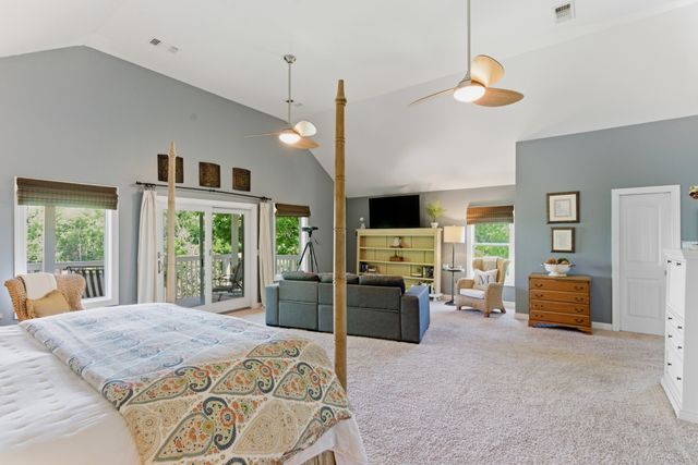 135 Keenan Ln, Mount Juliet, TN 37122