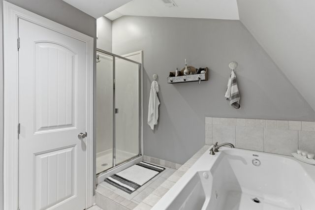 135 Keenan Ln, Mount Juliet, TN 37122