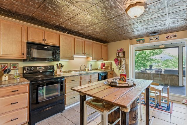 135 Keenan Ln, Mount Juliet, TN 37122