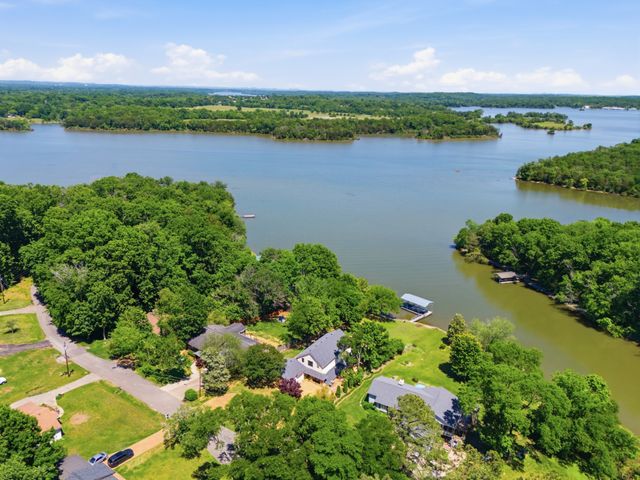 135 Keenan Ln, Mount Juliet, TN 37122