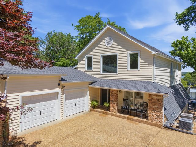 135 Keenan Ln, Mount Juliet, TN 37122