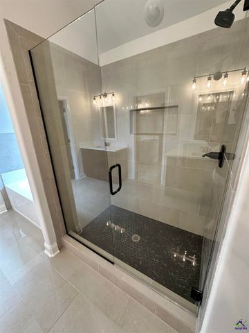 208 Ashley Nicole Avenue, Bonaire, GA 31005