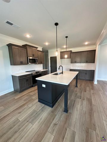 208 Ashley Nicole Avenue, Bonaire, GA 31005