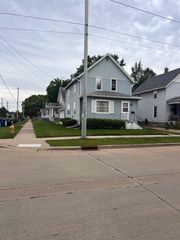 23 E NEVADA AVENUE, Oshkosh, WI 54901