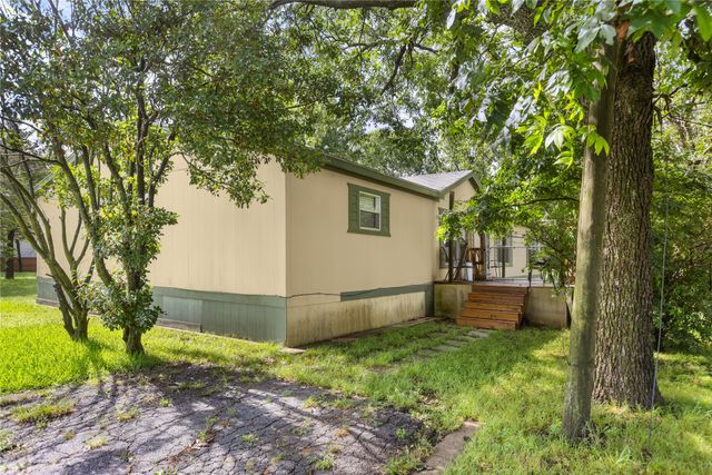 830 Pearce Drive, Pottsboro, TX 75076