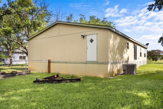 830 Pearce Drive, Pottsboro, TX 75076
