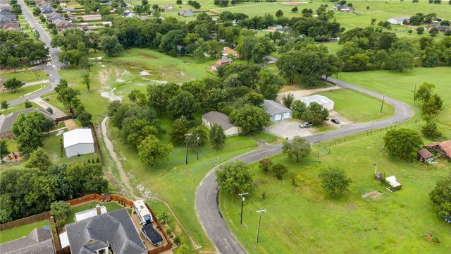 830 Pearce Drive, Pottsboro, TX 75076