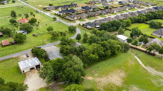 830 Pearce Drive, Pottsboro, TX 75076