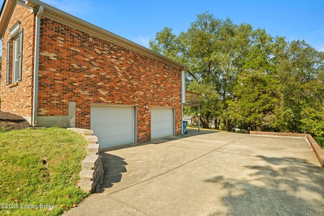 13011 Lost Trail, Goshen, KY 40026