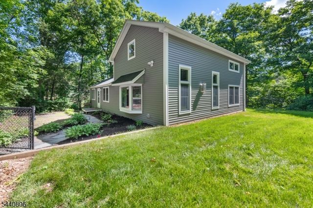 14 Maine Rd, West Milford Twp., NJ 07421