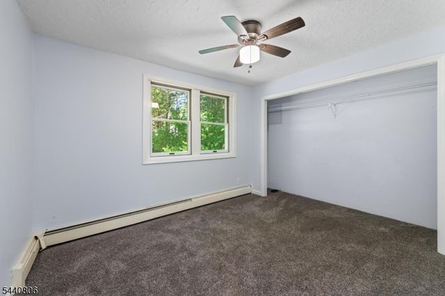 14 Maine Rd, West Milford Twp., NJ 07421