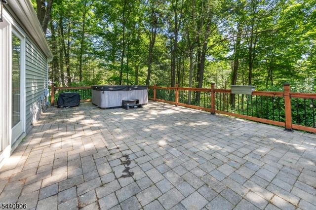 14 Maine Rd, West Milford Twp., NJ 07421