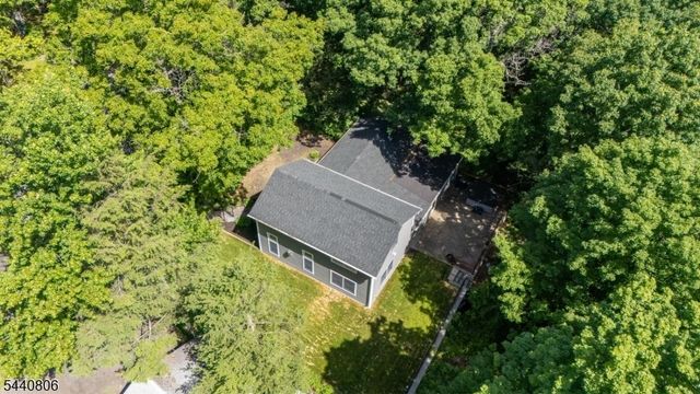 14 Maine Rd, West Milford Twp., NJ 07421