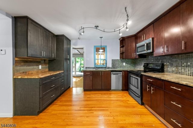 14 Maine Rd, West Milford Twp., NJ 07421