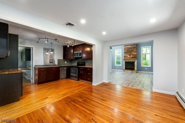 14 Maine Rd, West Milford Twp., NJ 07421