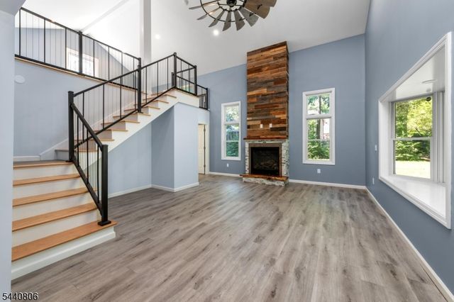 14 Maine Rd, West Milford Twp., NJ 07421