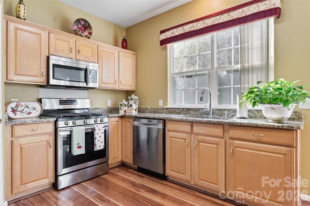 2723 Old Ironside Drive, Charlotte, NC 28213