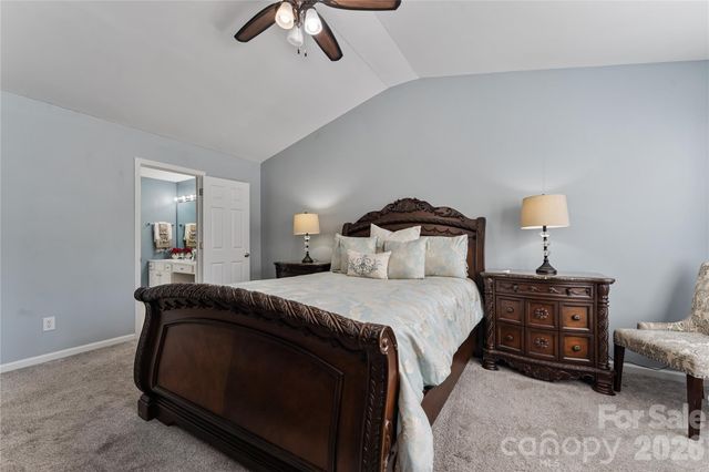 2723 Old Ironside Drive, Charlotte, NC 28213