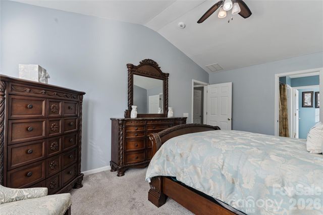 2723 Old Ironside Drive, Charlotte, NC 28213