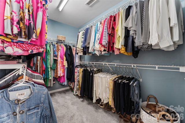 2723 Old Ironside Drive, Charlotte, NC 28213