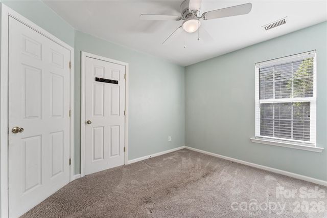 2723 Old Ironside Drive, Charlotte, NC 28213