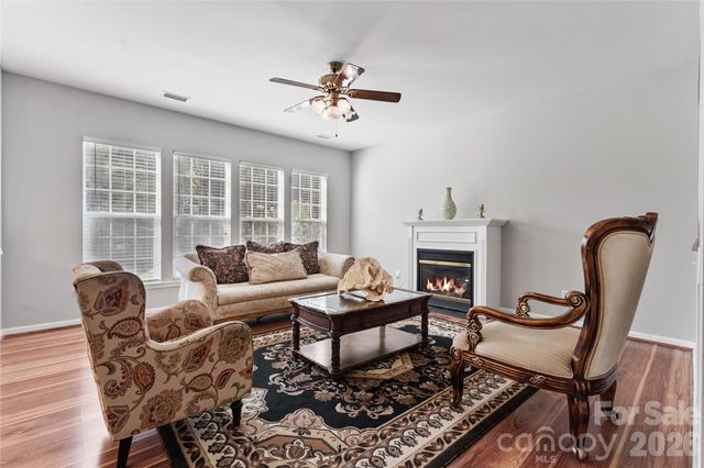 2723 Old Ironside Drive, Charlotte, NC 28213