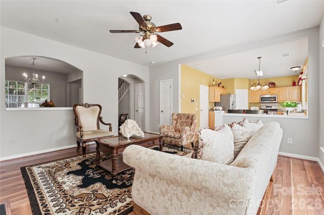 2723 Old Ironside Drive, Charlotte, NC 28213