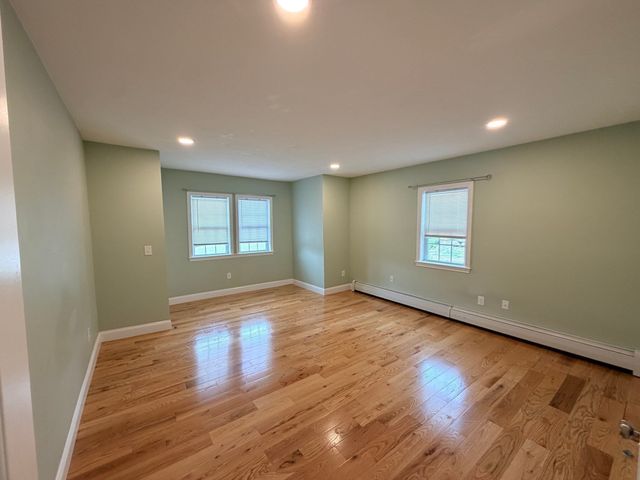 11 High Street 1, Hudson, MA 01749