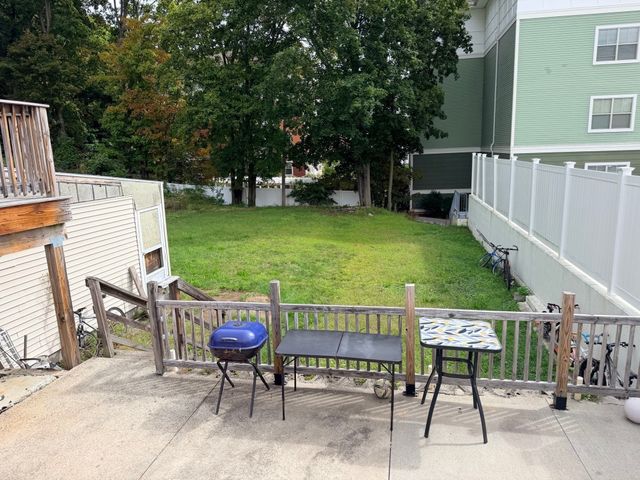 11 High Street 1, Hudson, MA 01749