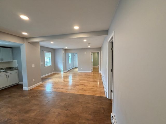 11 High Street 1, Hudson, MA 01749