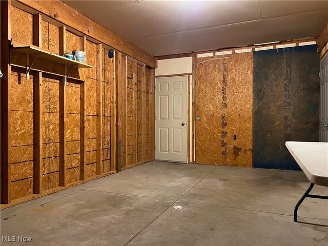 211 N Saint Clairsville Road, Port Washington, OH 43837