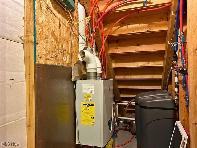 211 N Saint Clairsville Road, Port Washington, OH 43837