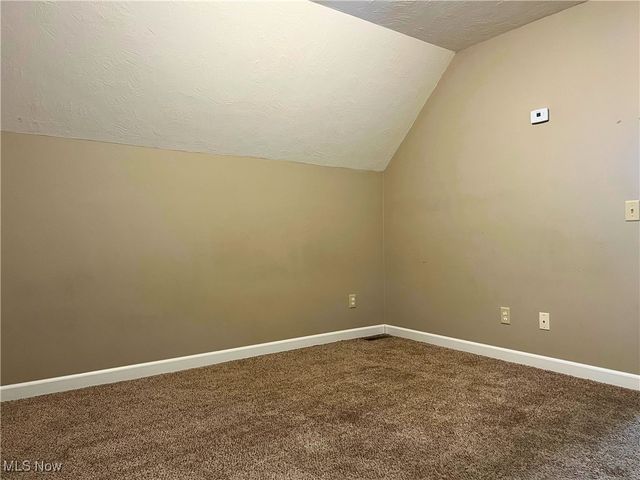 211 N Saint Clairsville Road, Port Washington, OH 43837