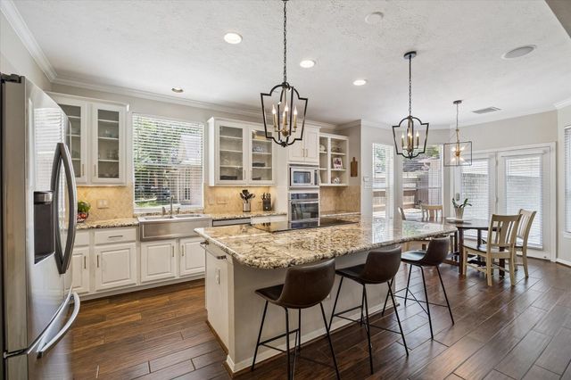 2803 Maple Bend Drive, Kingwood, TX 77345
