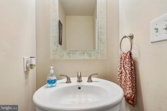 3083 HEATHCOTE RD, Waldorf, MD 20602