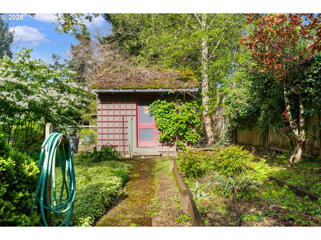 12215 Sw 60TH Ave, Portland, OR 97219