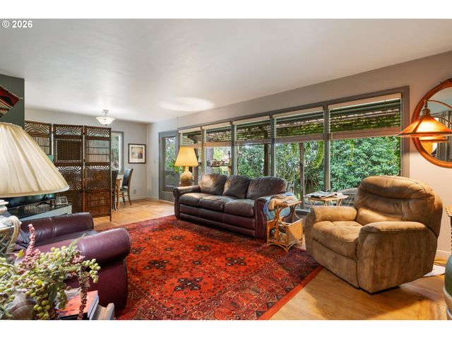 12215 Sw 60TH Ave, Portland, OR 97219