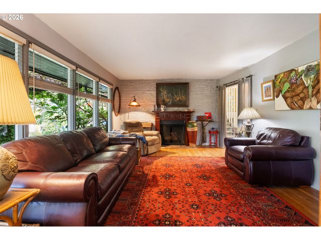 12215 Sw 60TH Ave, Portland, OR 97219