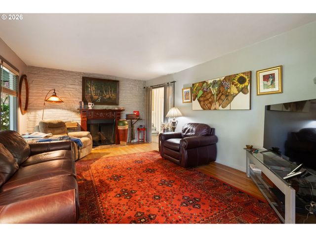 12215 Sw 60TH Ave, Portland, OR 97219