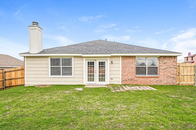 234 Fordham Drive, Glenn Heights, TX 75154