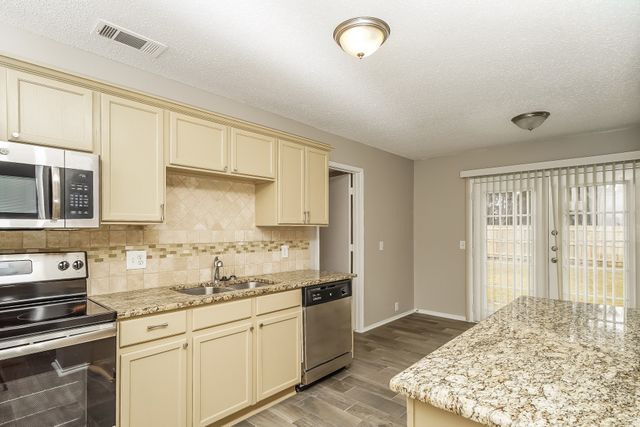 234 Fordham Drive, Glenn Heights, TX 75154