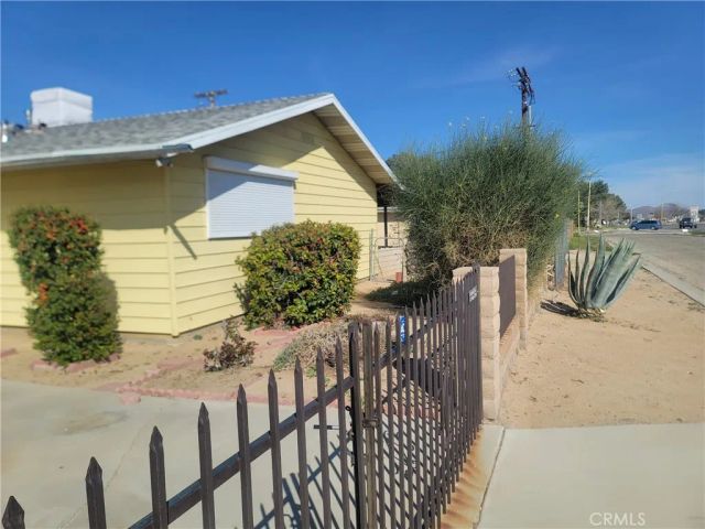 21000 79th, California City, CA 93505