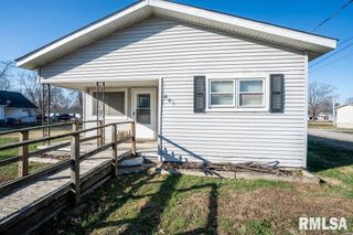 803 S Cockrum Street, Sesser, IL 62884