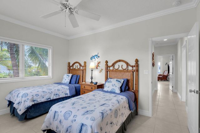 860 Lagoon Drive, Summerland Key, FL 33042