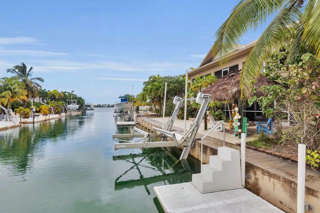 860 Lagoon Drive, Summerland Key, FL 33042