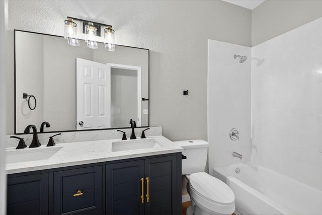4045 Desert Mountain Drive, Plano, TX 75093