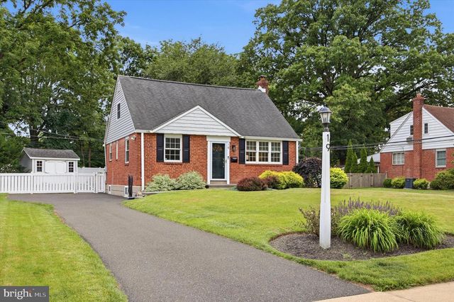 19 NEWINGTON DR, Hatboro, PA 19040