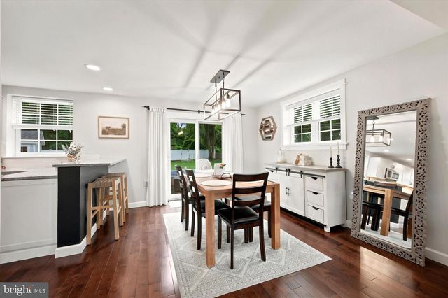 19 NEWINGTON DR, Hatboro, PA 19040