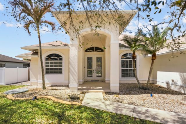 2526 SW Abney Street, Port St. Lucie, Port St Lucie, FL 34953