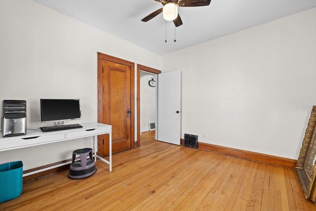 7536 28th AVENUE, Kenosha, WI 53143